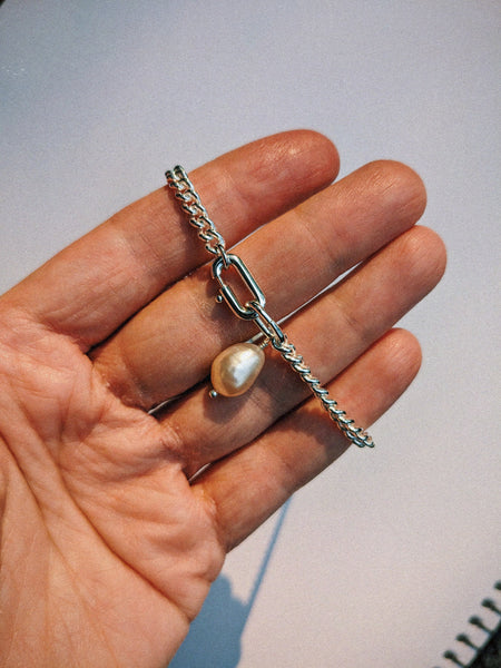 Pearl Choker